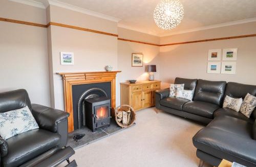 Baleshare House | Ar Dachaigh
