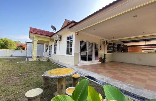 Kampung Jaya House | Ar Rahman Homestay Kemaman