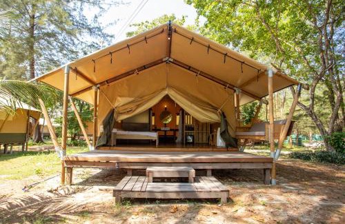 Kinarut Resort | Ara Dinawan Island Resort