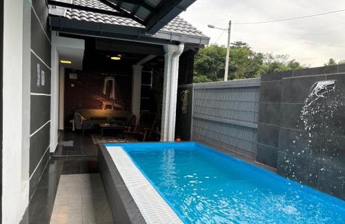 Sungai Buloh House | Araas Boutique House for Family Stay ONLY