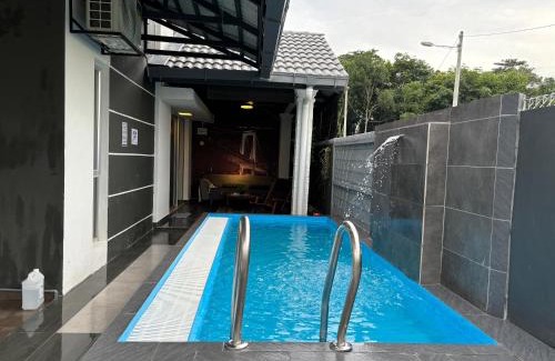 Sungai Buloh House | Araas Boutique House for Family Stay ONLY