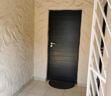 Bluff Apartment | Arabella