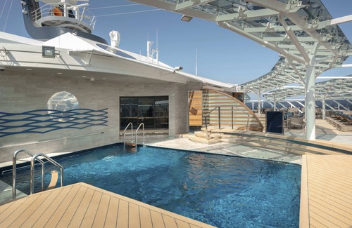 Abu Dhabi City Center Boat Rental | Arabian Cruise