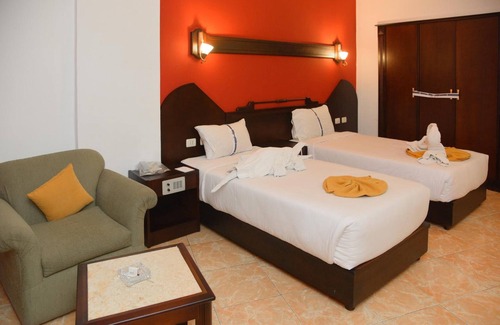 Ash-Sharq Hotel | Aracan Hotel