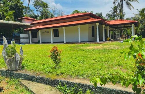 Kotapola House | Arachchi Waththa Holiday Bungalow