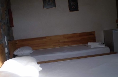 Vamvakou Hotel | Arachovitika Kalivia