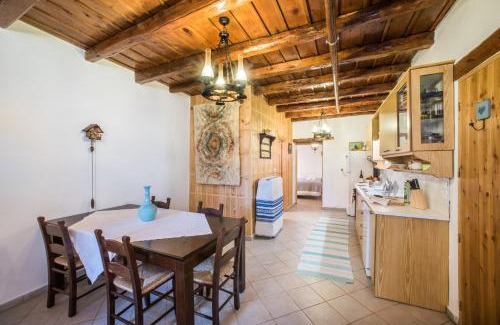 Aradena House | ARADENA TRADITIONAL House 2