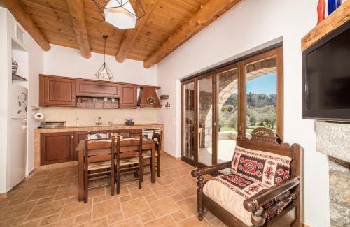 Aradena House | ARADENA TRADITIONAL House 4