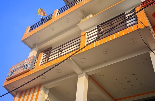 Faizabad House | Aradhya Homestay Spacious 5-AC Bedrooms Ayodhya with Wi-Fi