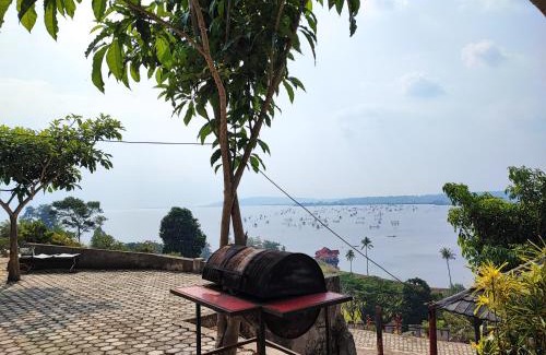 Sumatra Hotel | Arafah Resort @ Danau Kerinci Jambi RedPartner