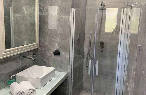 Le Castella Apartment | Aragon Cottage a due passi dal mare