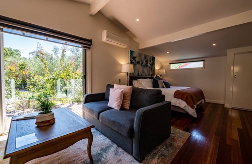 Yarra Glen Cabin | Araluen Boutique Accommodation