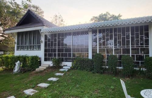 Tha Khlo House | Aran Hostel Pasak Riverside, Kaeng Khoi, Saraburi