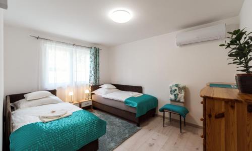 Kisgyor Apartment | Arany Sarok Vendégház
