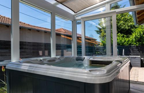Halasztelek House | Aranyforrás Wellness