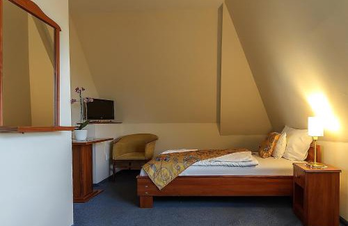 Gyorujbarat House | Aranypatkó Panzió