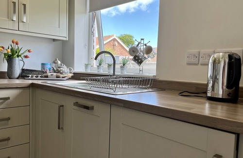 Ruswarp House | ARAUCARIA HOUSE, pet friendly, with a garden in Whitby