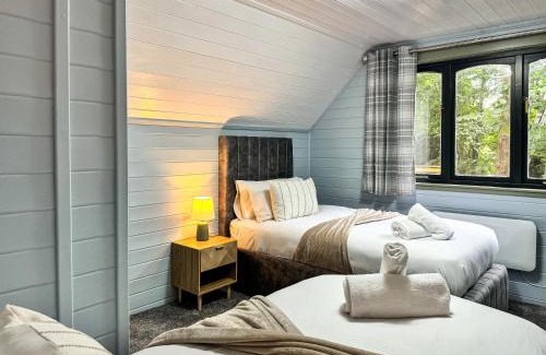 Almondbank Apartment | Arawn 4 - Hot Tub - Dog friendly - Family