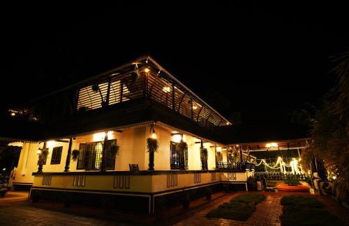 Vaikam House | Arayathu Heritage Villa Resort
