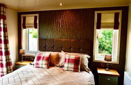 Mold Cabin | Arbennig Luxury Lodges
