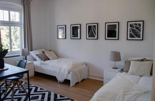Schlangenluch Apartment | Arbio Grünheide Monteurzimmer Parking included