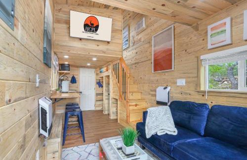 Dripping Springs House | Arbor House of Dripping Springs - Serenity Hollow