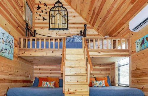 Dripping Springs House | Arbor House of Dripping Springs - Finch House