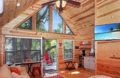 Dripping Springs House | Arbor House of Dripping Springs - Garden House