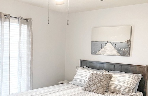South Side House | Arbor Villa - A Charming 3/2 Home