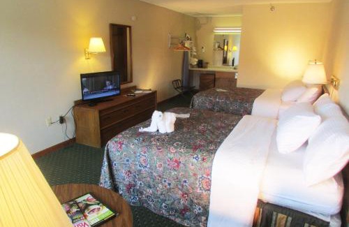 Pigeon Forge Hotel | Arbors at Island Landing Hotel & Suites