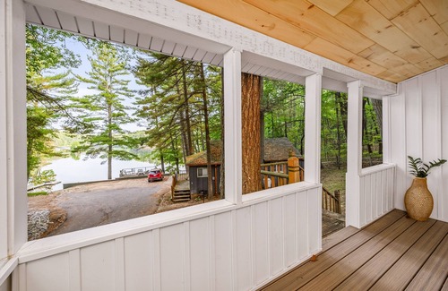 Mayfield House | Arbutus Lake Escape | Pontoon Rentals | Fishing