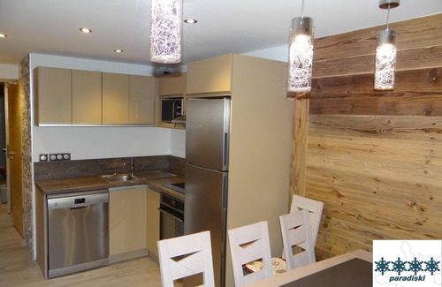 Arc-1600 Apartment | ARC 1800 BEAUTIFUL APARTMENT RENOVATED 2016 Les Lauzières
