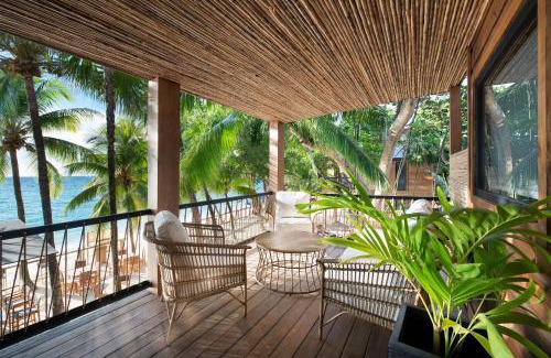 Antoneys Cay Hotel | Arca
