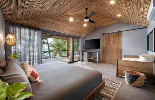 Antoneys Cay Hotel | Arca