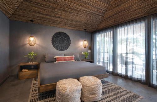 Antoneys Cay Hotel | Arca