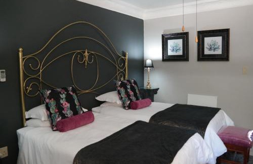Kroonstad House | Arcadia 4star Guesthouse Kroonstad