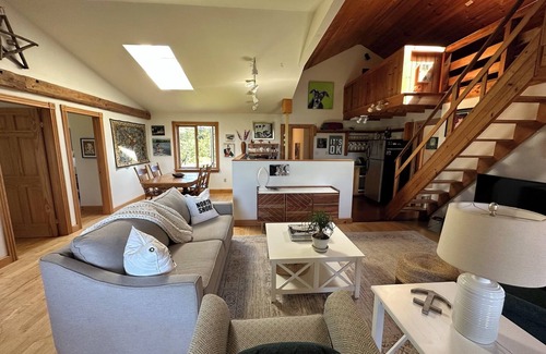 Pinette House | Arcadia Loft Guesthouse on PEI