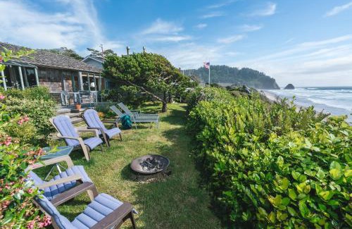Arch Cape House | Arch Cape Escape by AvantStay Sensational Clift Top Home w Pacific Ocean Views