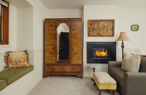 Arch Cape Hotel | Arch Cape Inn and Retreat - Cannon Beach