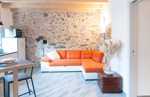 Sulzano Apartment | Archangel Holiday Homes - Gabriel