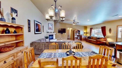 Moab House | Arches West #393