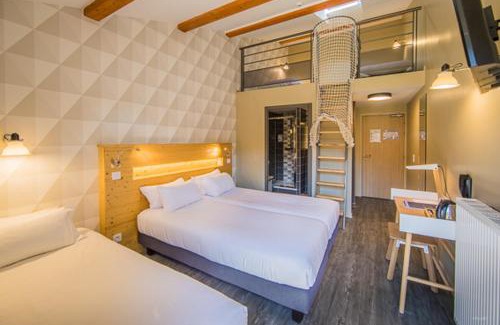 Laschamps Hotel | Archipel Volcans