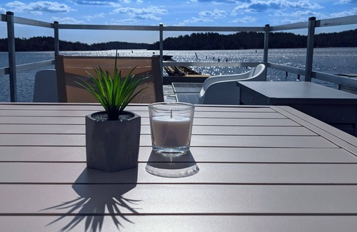 Blankaholm House | Archipelago holiday of the highest class in a floating holiday home