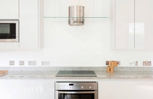 St. Helen's House | Architect Designed 4 bedroom house with parking