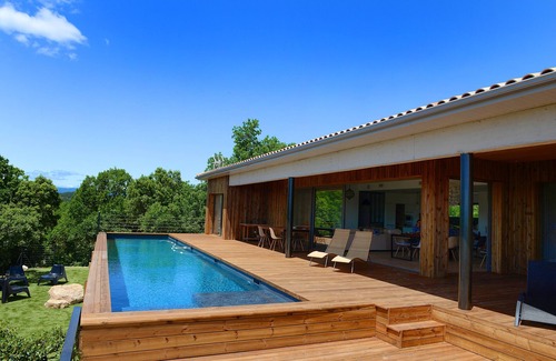 La Boissiere Villa | Architect-designed villa with view, pool and spa
