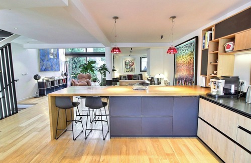 Vauban House | Architect-designed villa with garden for rent in Marseille, design and calm