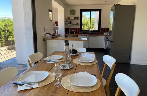 Montredon House | Architect-designed villa set against the Parc des Calanques
