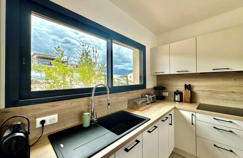 Palasca Villa | ARCHITECT-DESIGNED VILLA - 10 PEOPLE - 5 BEDROOMS