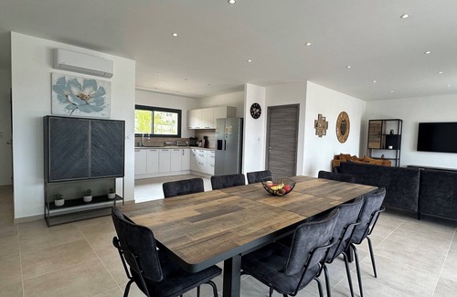 Palasca Villa | ARCHITECT-DESIGNED VILLA - 10 PEOPLE - 5 BEDROOMS