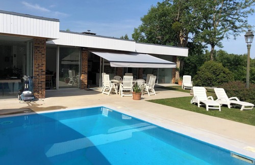 Manneville-sur-Risle House | ARCHITECT HOUSE 1975 renovated with swimming pools on 6000 m2 near HONFLEUR